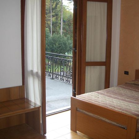 Albergo Il Castellino Darfo Boario Terme Luaran gambar