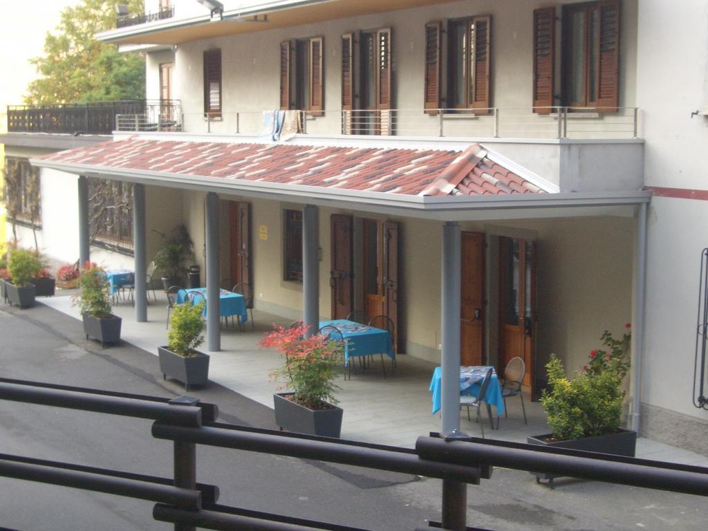 Albergo Il Castellino Darfo Boario Terme Luaran gambar