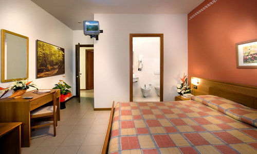Albergo Il Castellino Darfo Boario Terme Luaran gambar