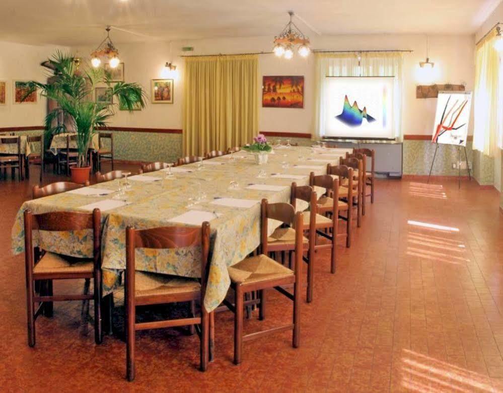 Albergo Il Castellino Darfo Boario Terme Luaran gambar
